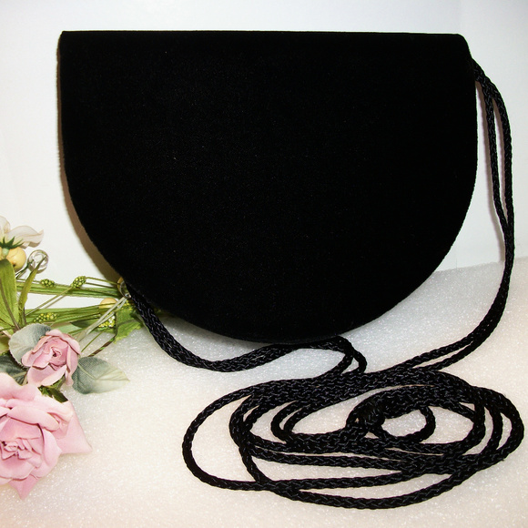 EATON Evening Bag Clutch Black Velour NWOT - Picture 3 of 7